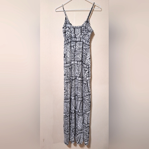O'Neill Small Empire waist black white tribal print cotton maxi dress - Picture 7 of 7